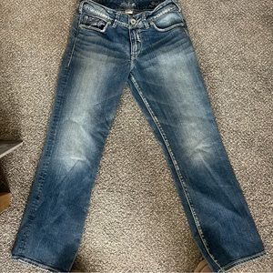 Almost like new. Suki silver capris. Size 28